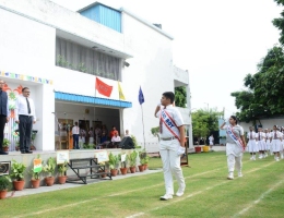 DCM_9014